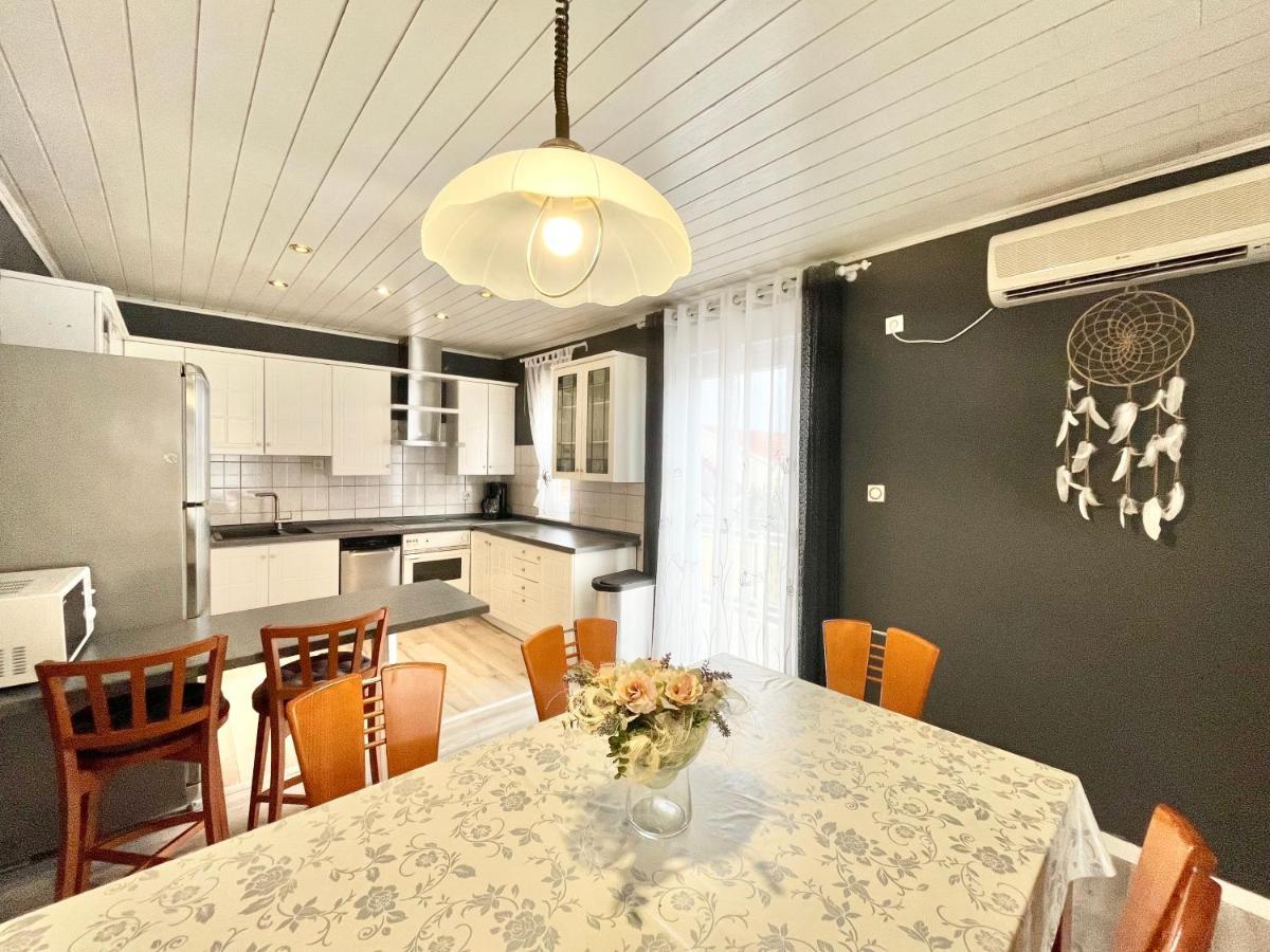 Apartments Rino Vodice Exterior foto