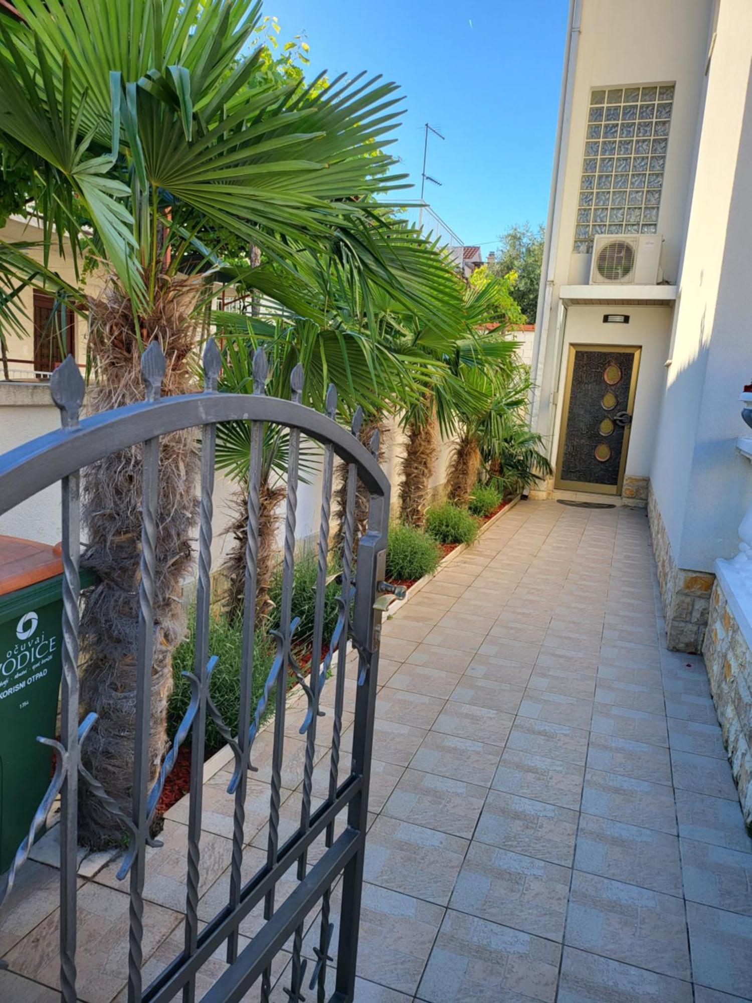 Apartments Rino Vodice Exterior foto